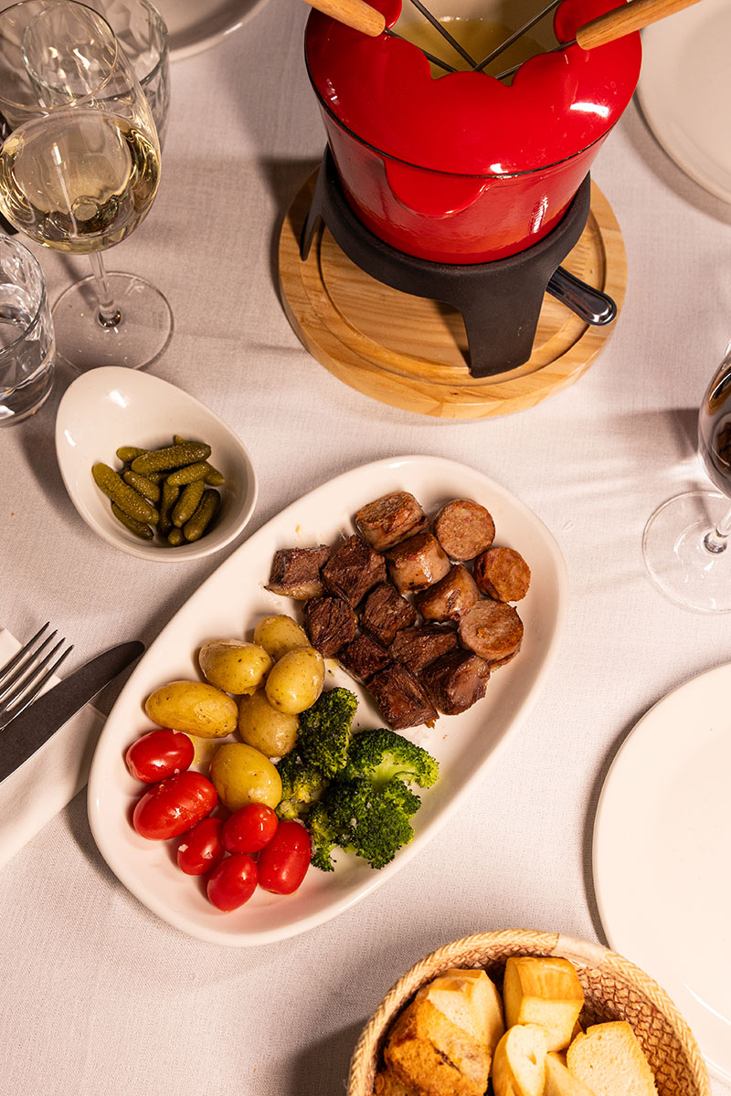 La fondue de La Fonda Lironda combate el invierno de Madrid