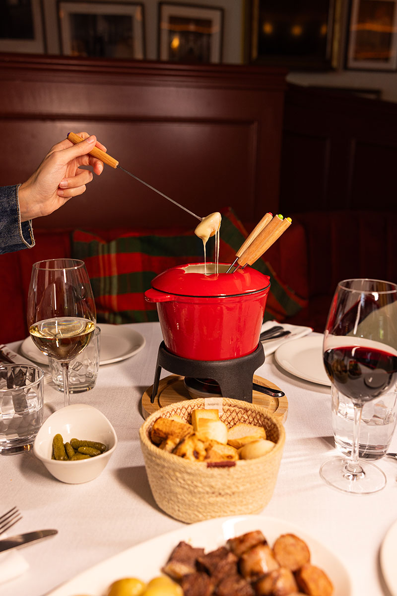 La fondue de La Fonda Lironda combate el invierno de Madrid