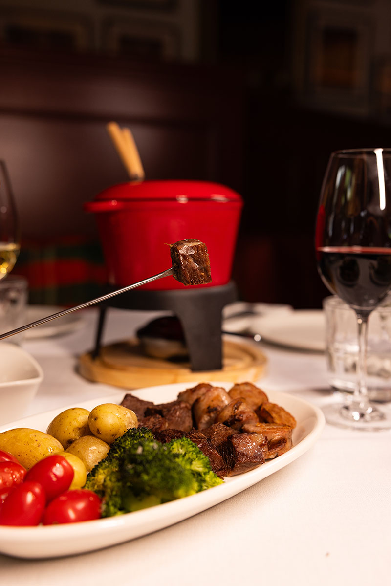 La fondue de La Fonda Lironda combate el invierno de Madrid