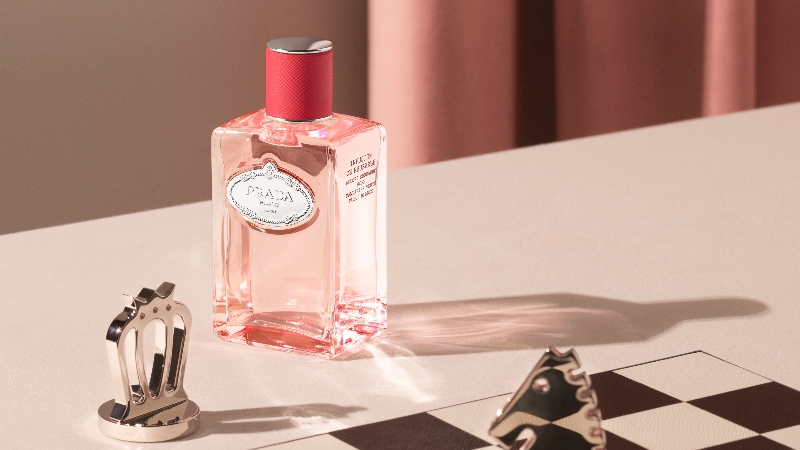 Añade a tu wishlist de Navidad los perfumes unisex de Prada