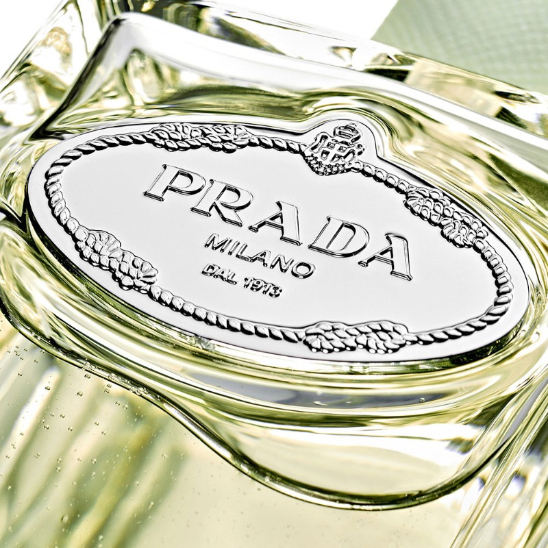 Añade a tu wishlist de Navidad los perfumes unisex de Prada
