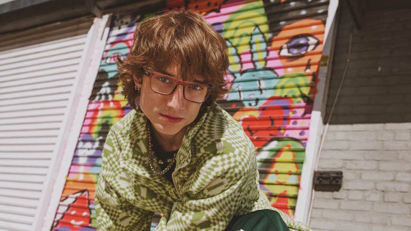 Estas son las gafas perfectas para combinar con tus Chucks