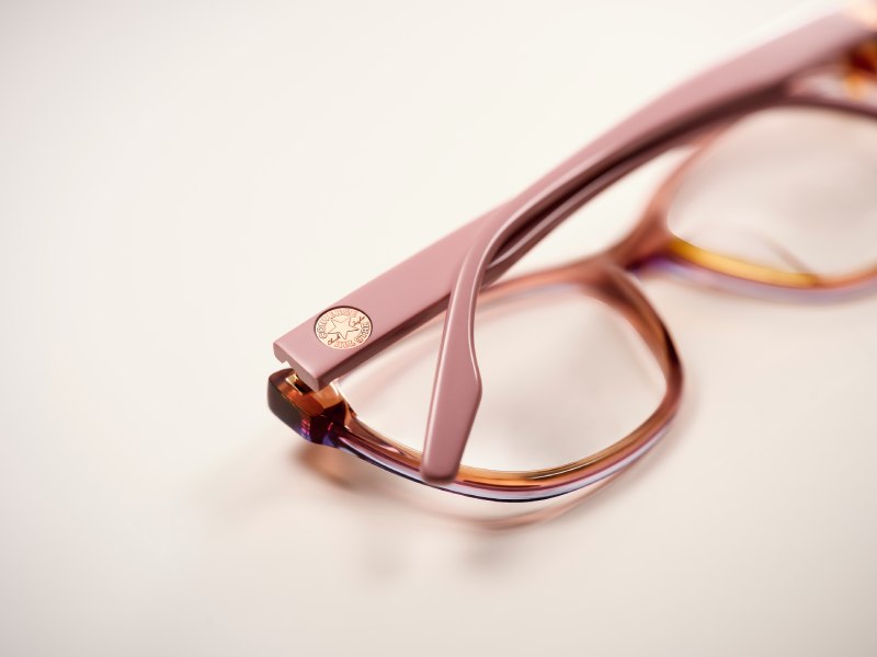 Estas son las gafas perfectas para combinar con tus Chucks