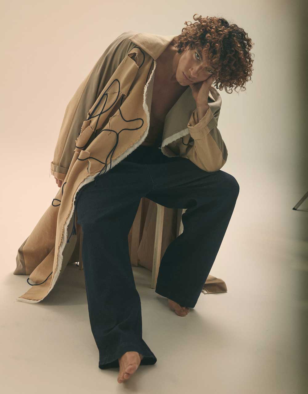 El perfume de Jorge López entre rodaje y rodaje