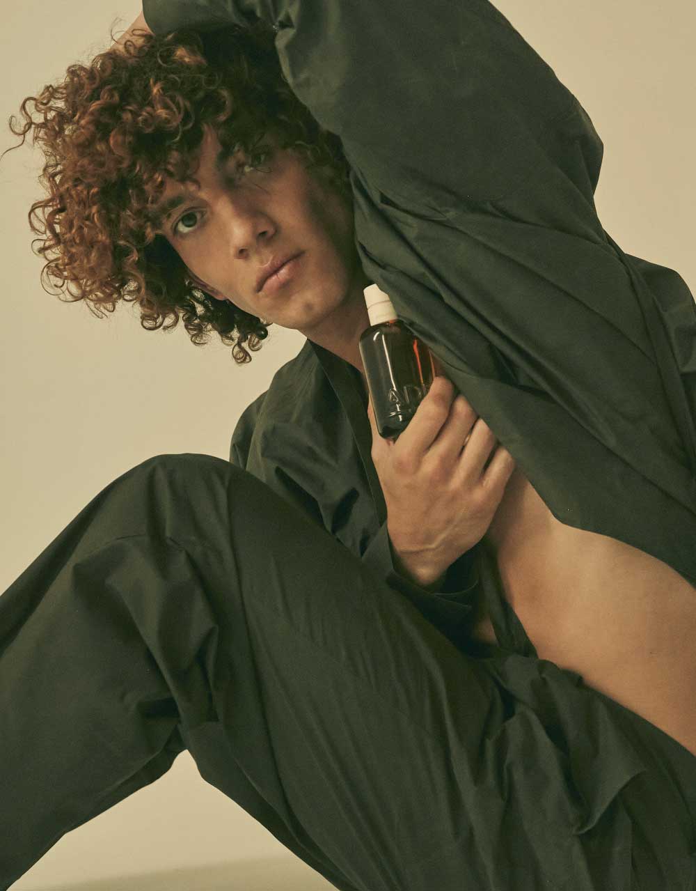 El perfume de Jorge López entre rodaje y rodaje