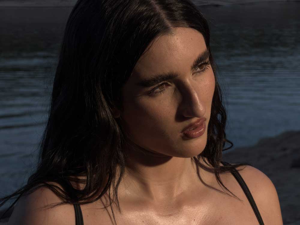 Judeline lanza en pleno invierno un disco muy veraniego