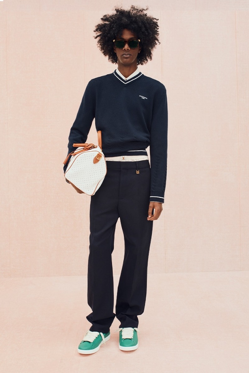 Pharrell lleva sus dandys de Louis Vuitton a Central Park