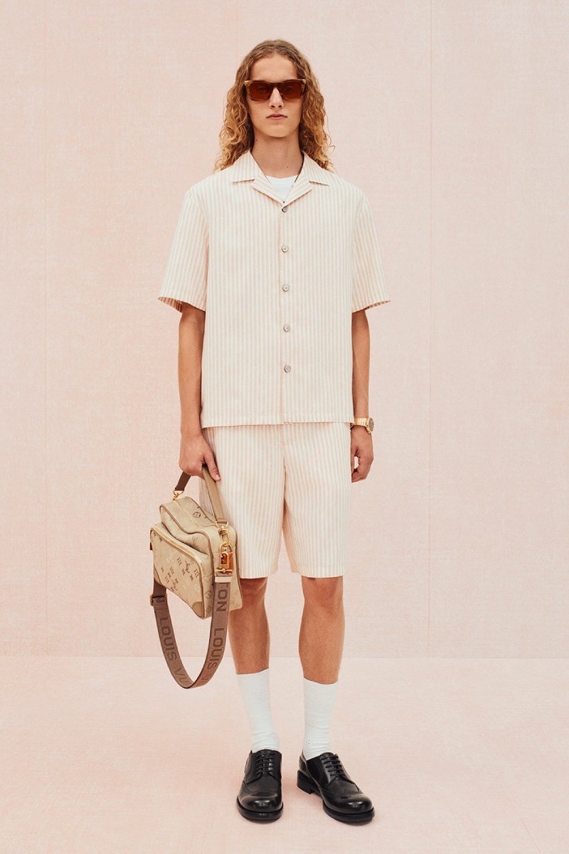 Pharrell lleva sus dandys de Louis Vuitton a Central Park