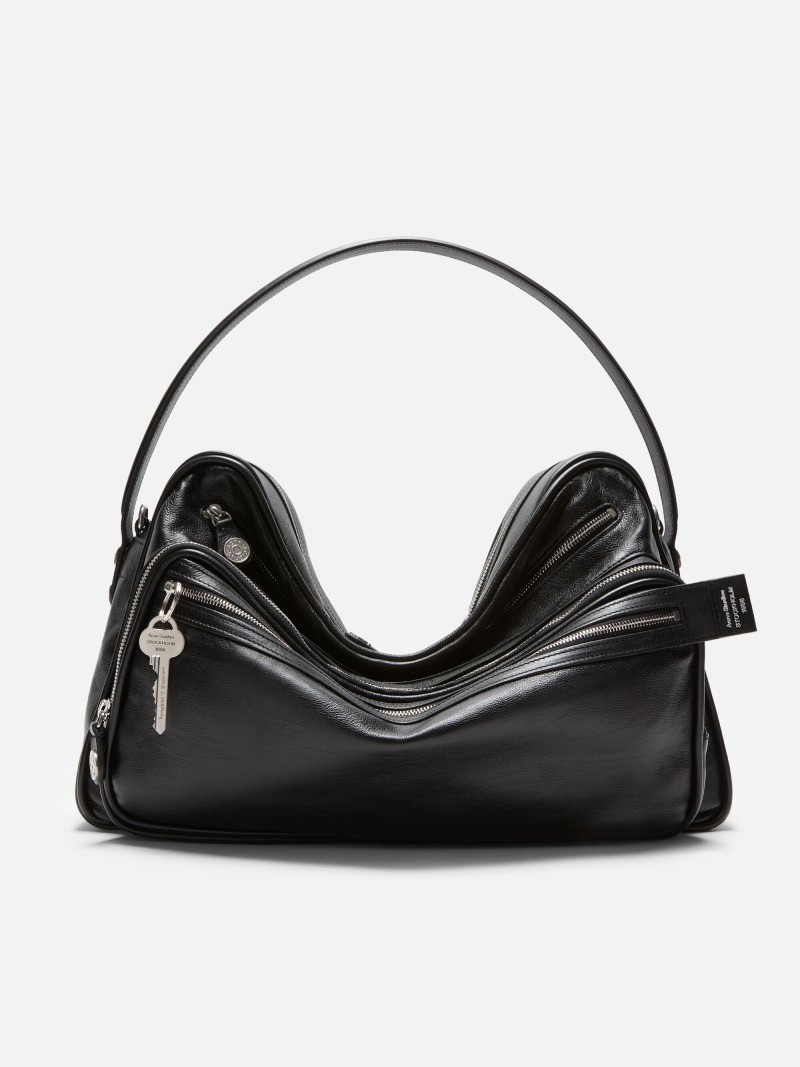 Estos son los bolsos que rescatarán tus looks de invierno