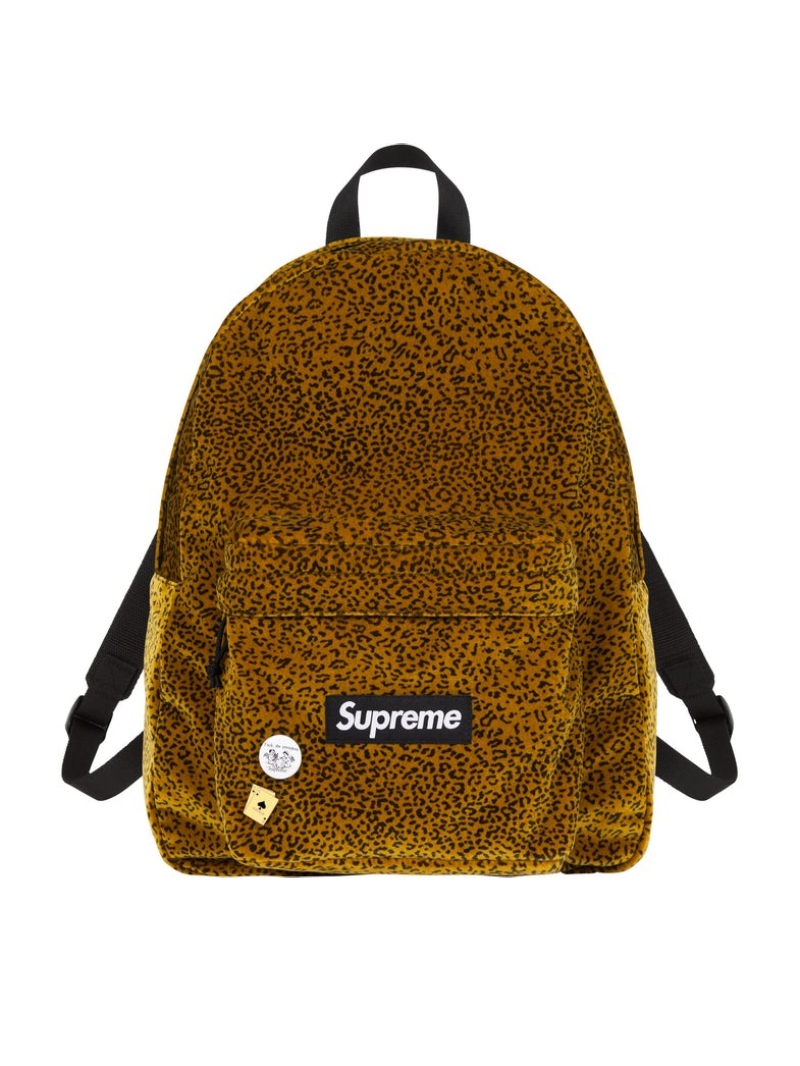 Las mochilas perfectas para elevar tus looks de invierno