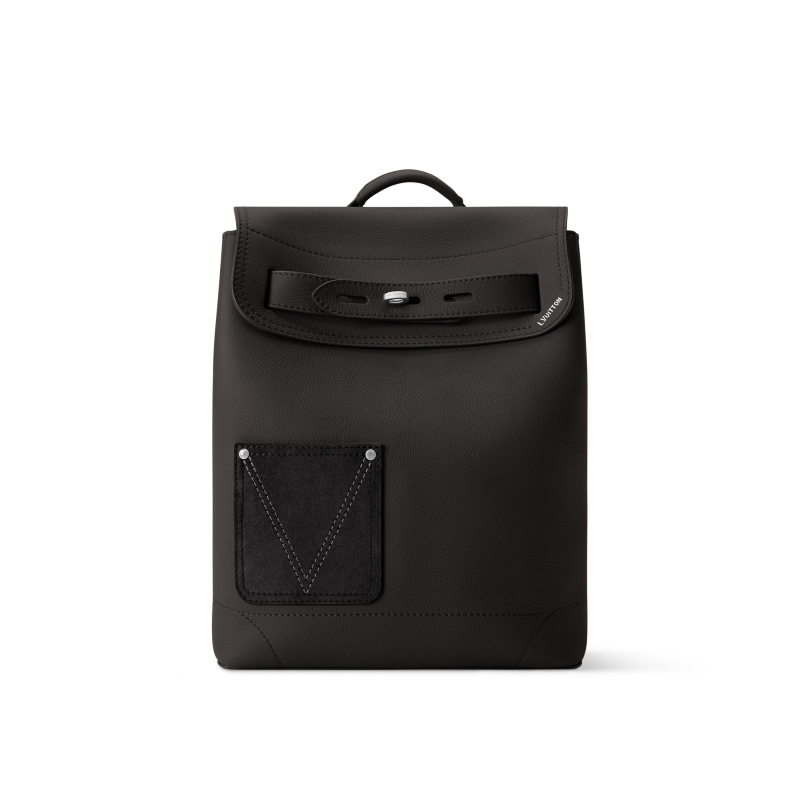 Las mochilas perfectas para elevar tus looks de invierno