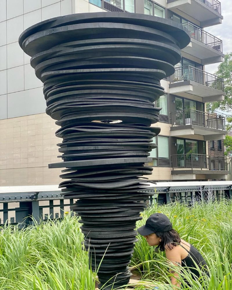 Meriem Bennnani ganadora Boss Awards Art Basel 2025