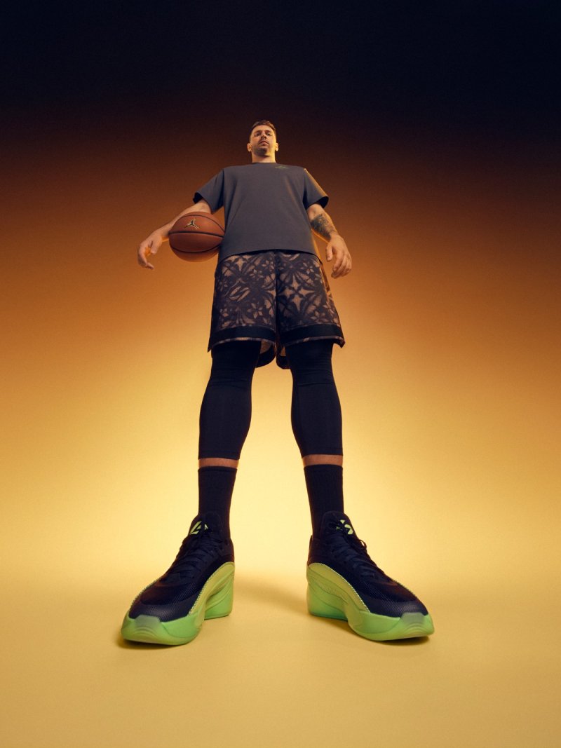 Nike y Luka Dončić estrenan su quinta zapa de baloncesto