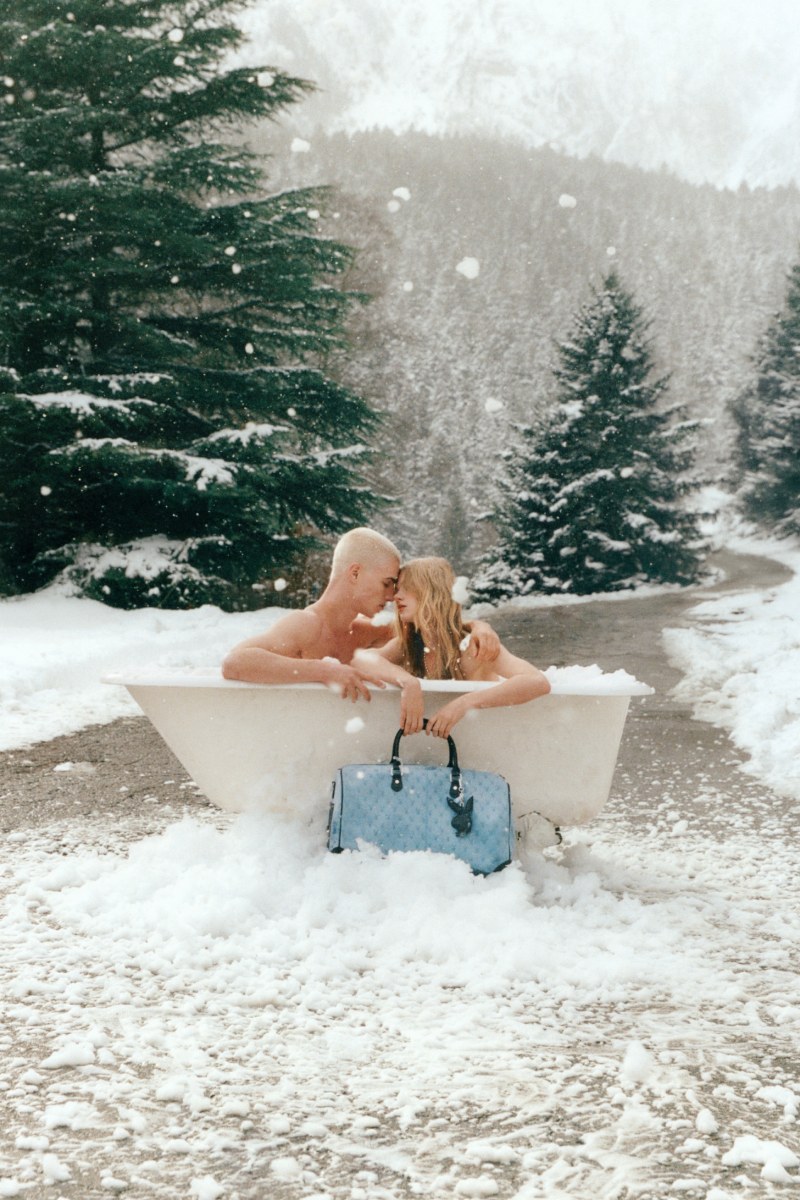 Nude Project y Playboy vuelven y se van a la montaña