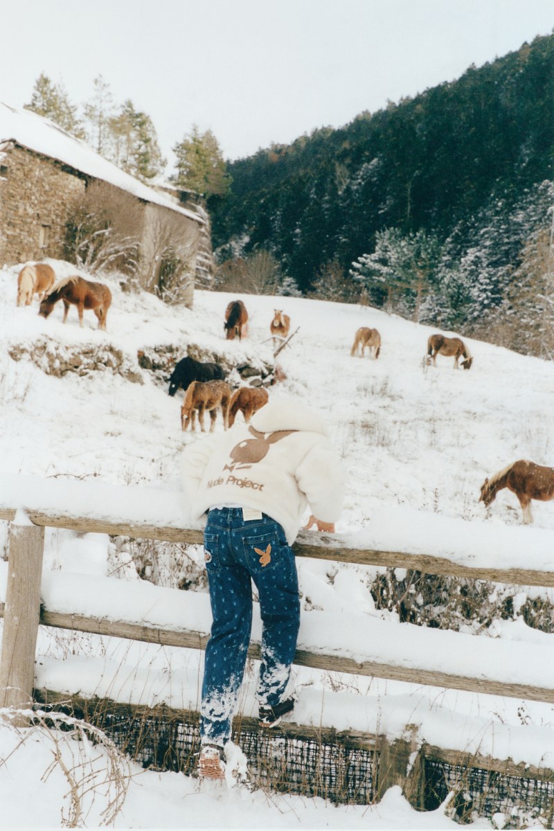 Nude Project y Playboy vuelven y se van a la montaña