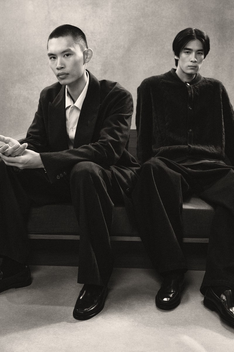 Soshiotsuki introduce su versión de traje delicada en Zara