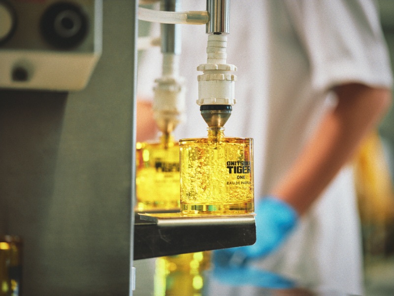 Onitsuka Tiger nos invita a brillar con discreción