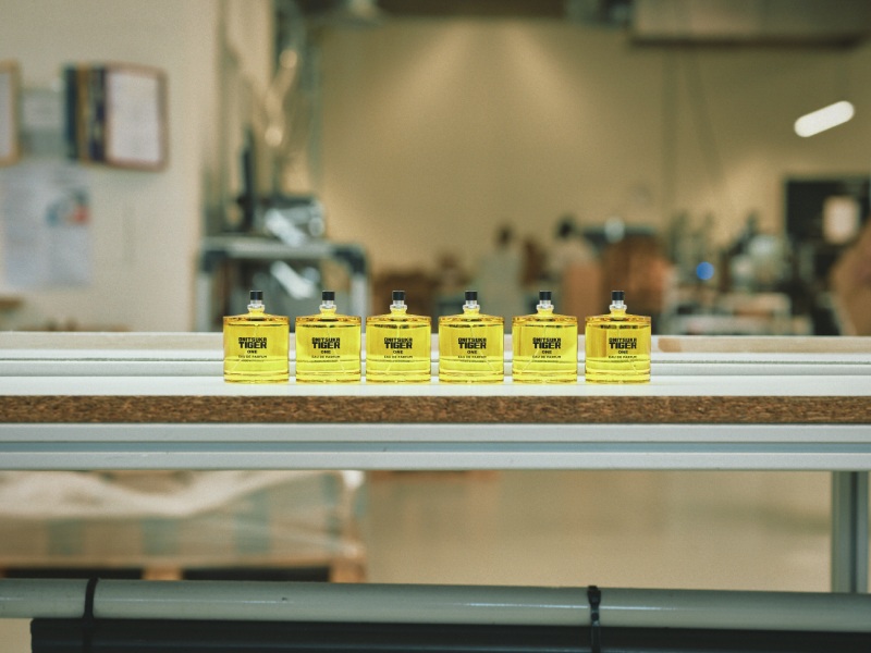 Onitsuka Tiger nos invita a brillar con discreción