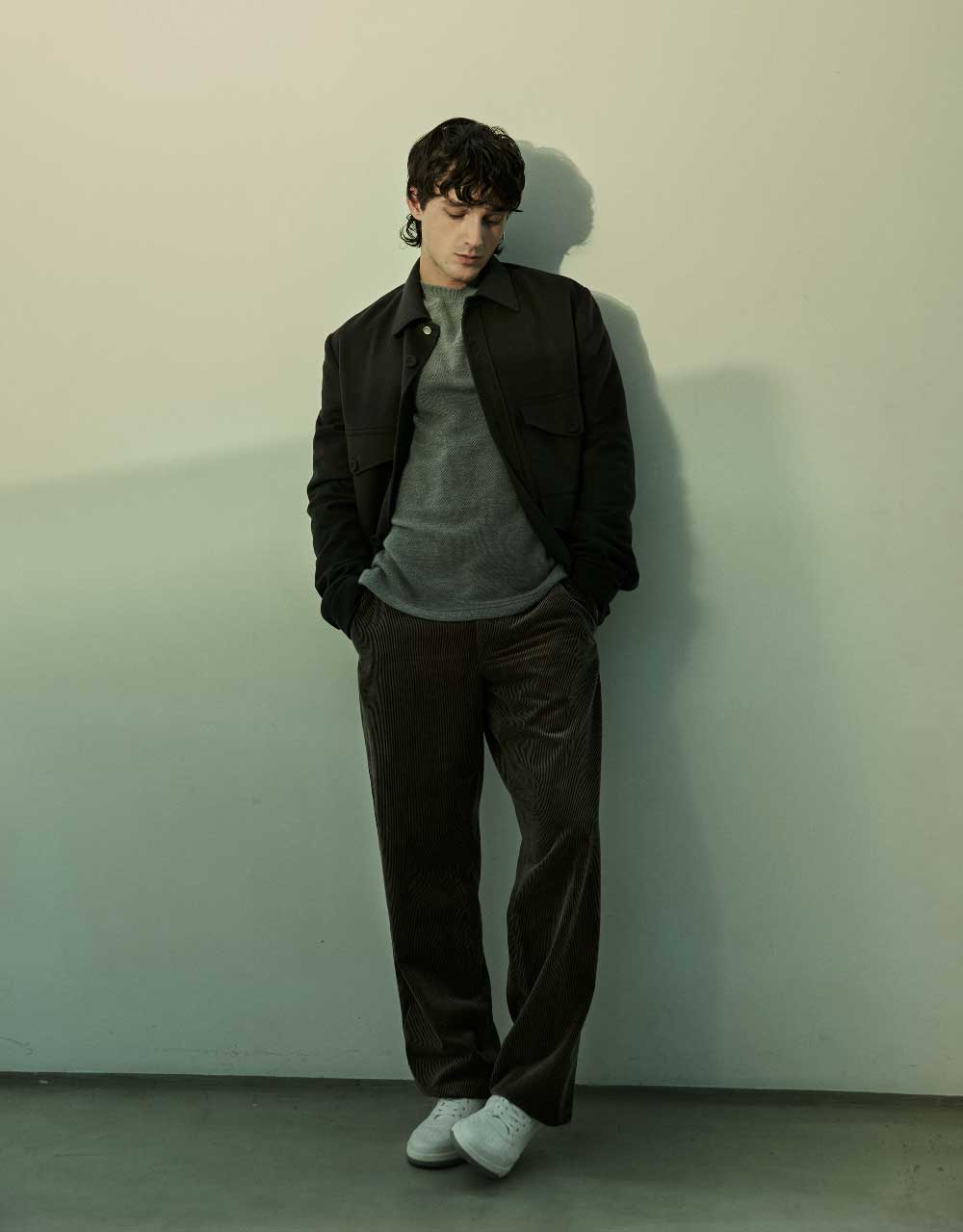 Pol Granch es el actor y cantante con perfecto acento Díor