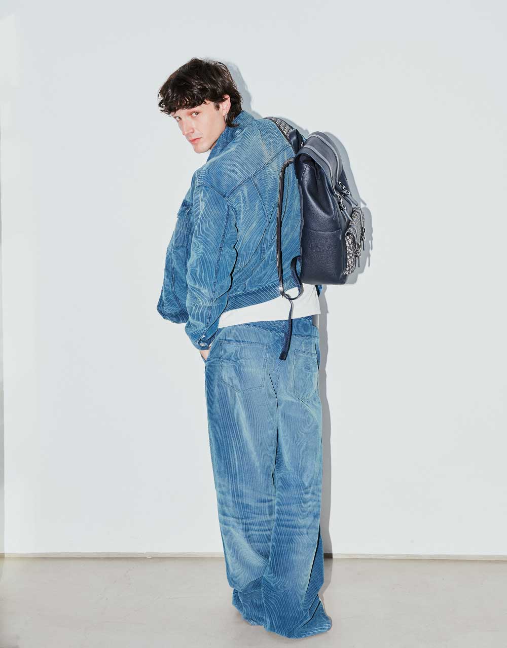 Pol Granch es el actor y cantante con perfecto acento Díor