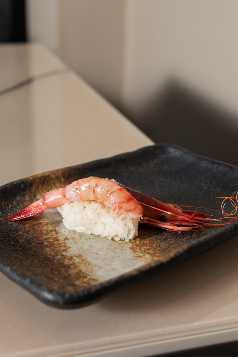 Nigiri de gamba en Restaurante Hiro, que acaba de sacar su menú de mediodía