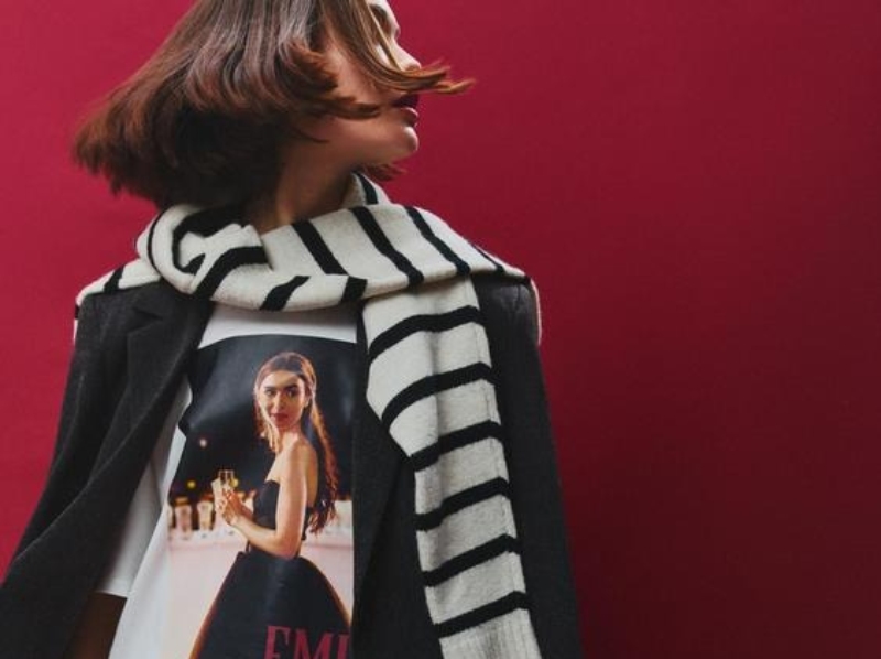 Lefties diseña el look perfecto para ver Emily in Paris