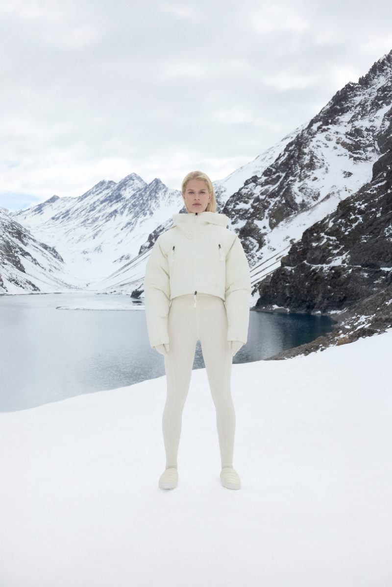 Looks de moda urbana minimalistas para invierno