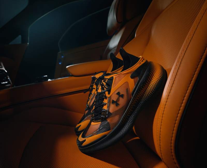 Under Armour y Mansory vuelven con más lujo deportivo