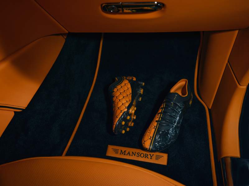 Under Armour y Mansory vuelven con más lujo deportivo