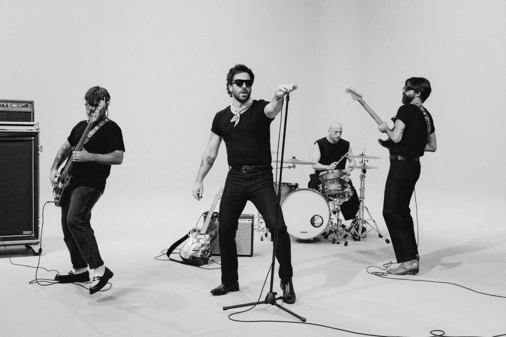 Viva Suecia hace la paz y sold out con su quinto disco