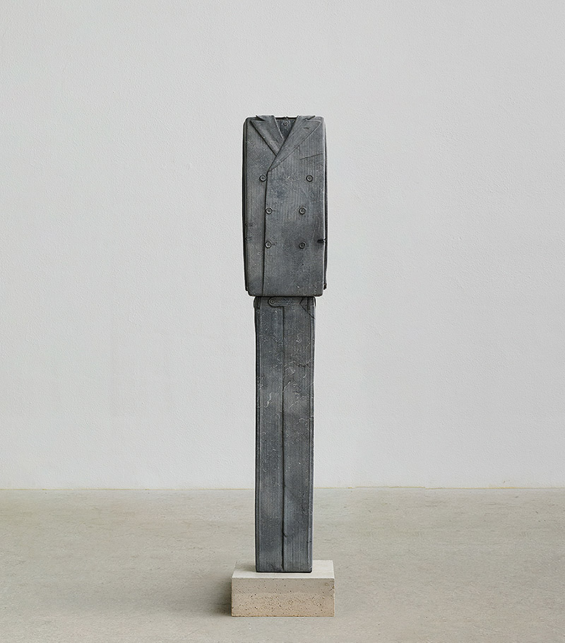 Tomorrow: Yes, de Erwin Wurm y la escultura como duda