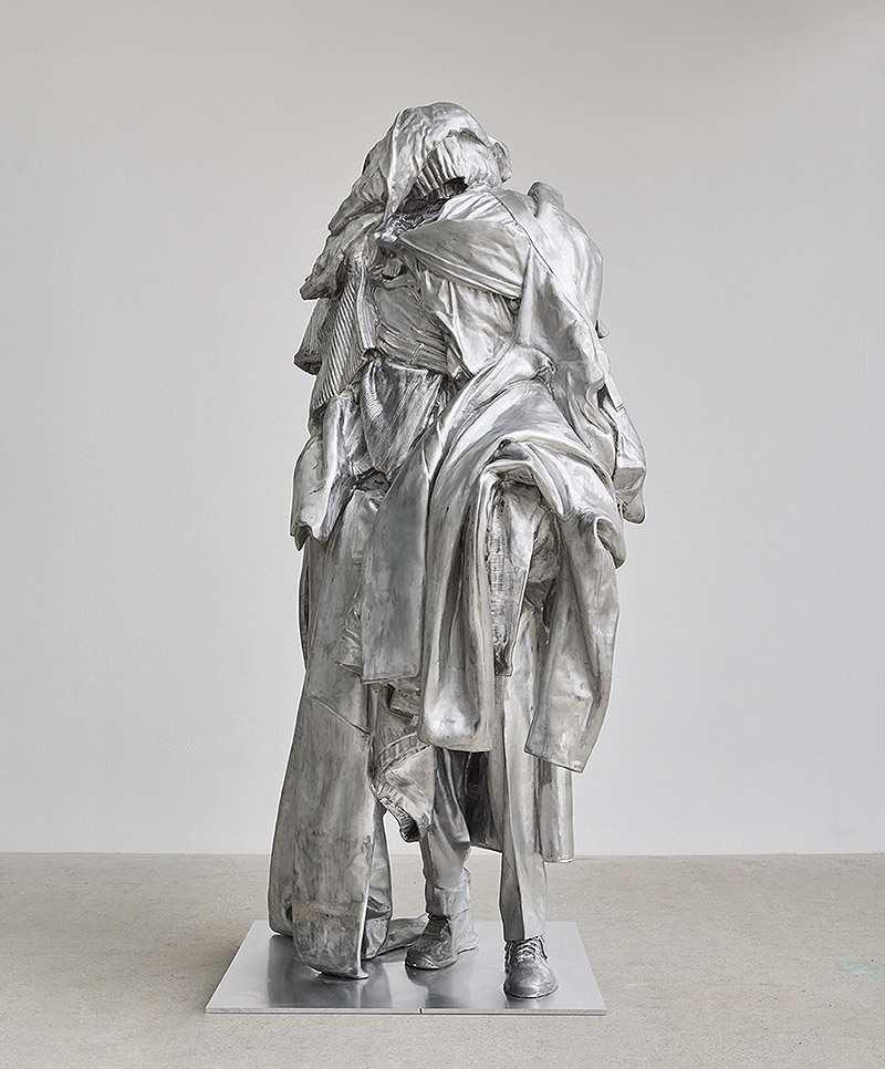 Tomorrow: Yes, de Erwin Wurm y la escultura como duda