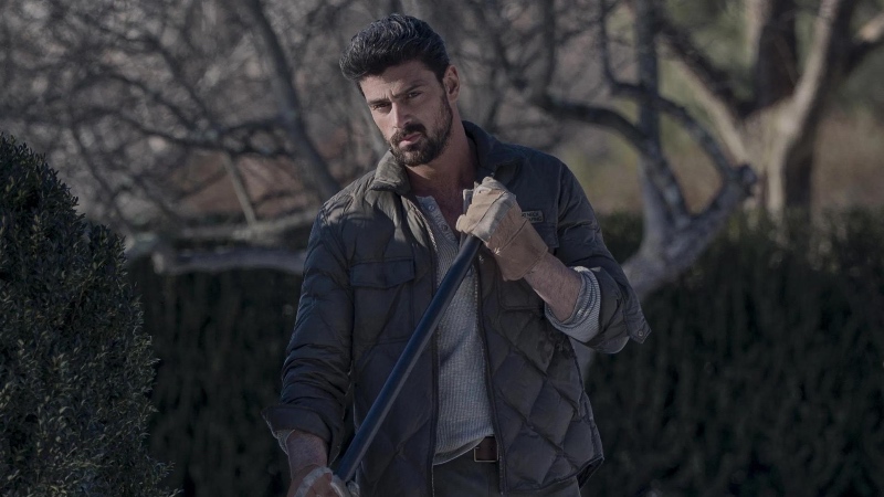 La asistenta, las similitudes y diferencias con la novela