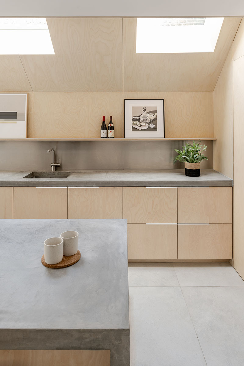 A House of Birch: casa victoriana reformada por Forgeworks