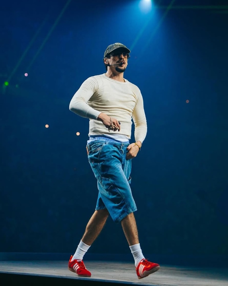 Las nuevas Ballerina de Bad Bunny son para verse Flamboyán