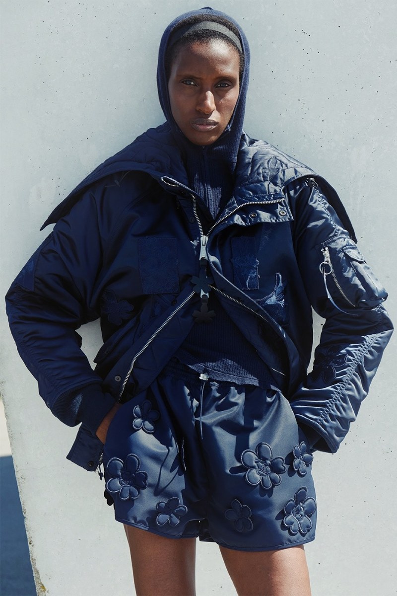 Cecilie Bahnsen inyecta feminidad a la MA-1 de Alpha