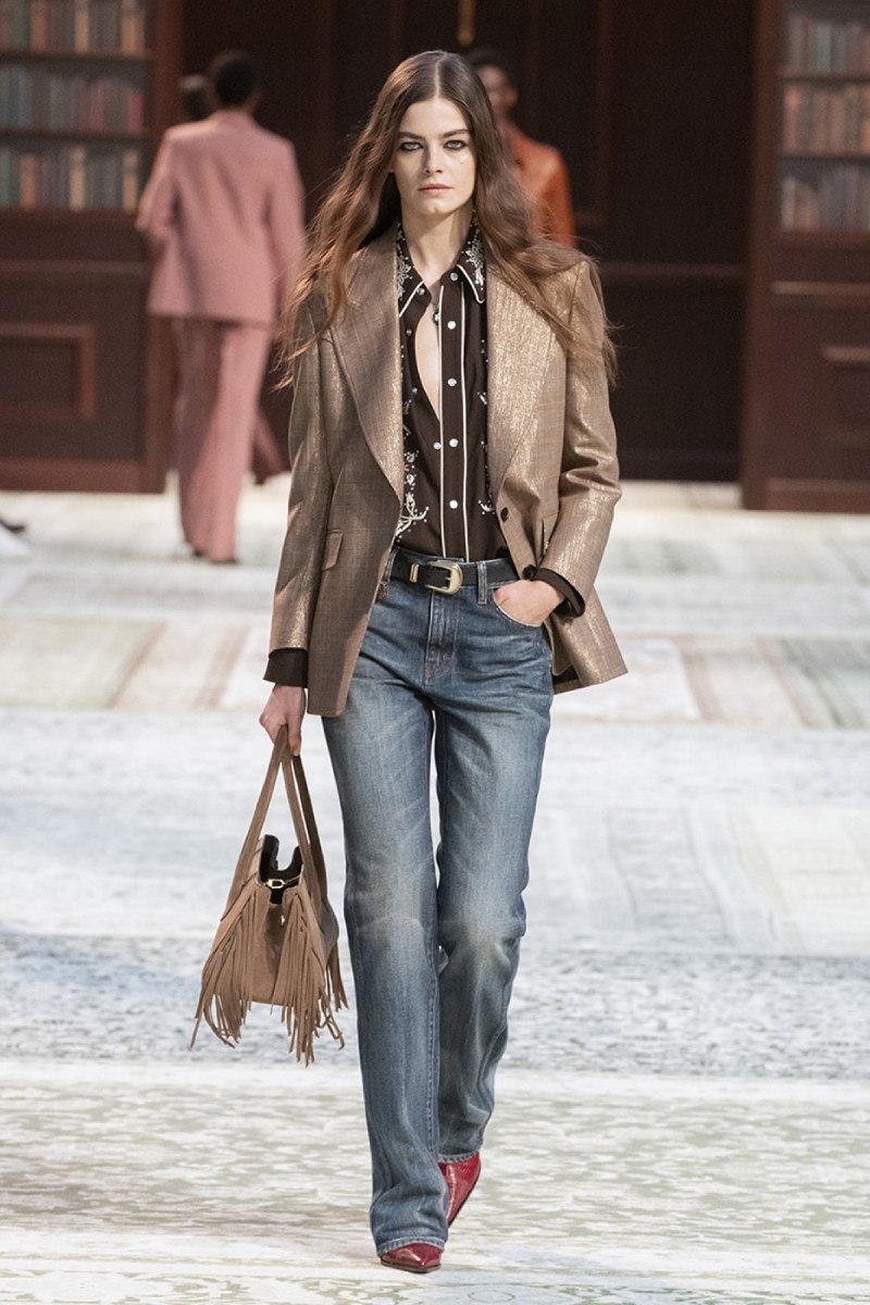 Amiri nos da contracultura setentera, pero lujosa, con fw26