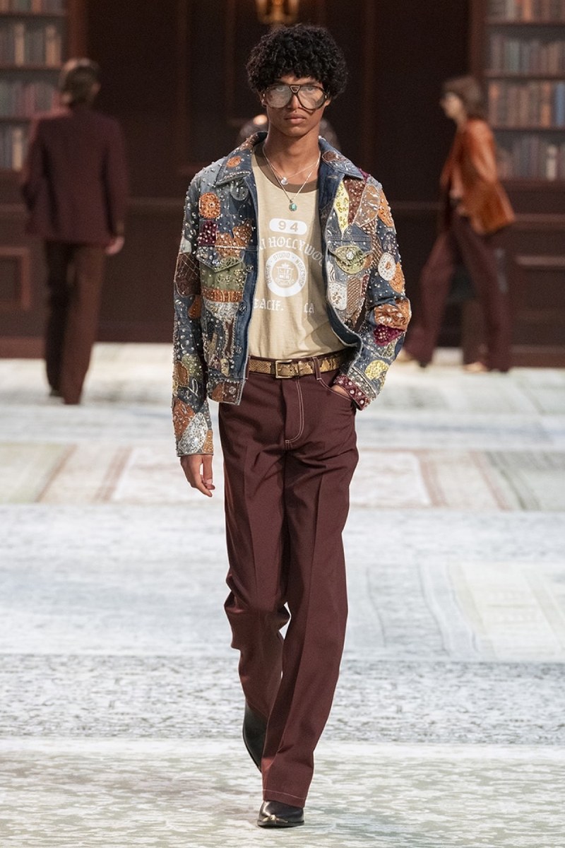 Amiri nos da contracultura setentera, pero lujosa, con fw26