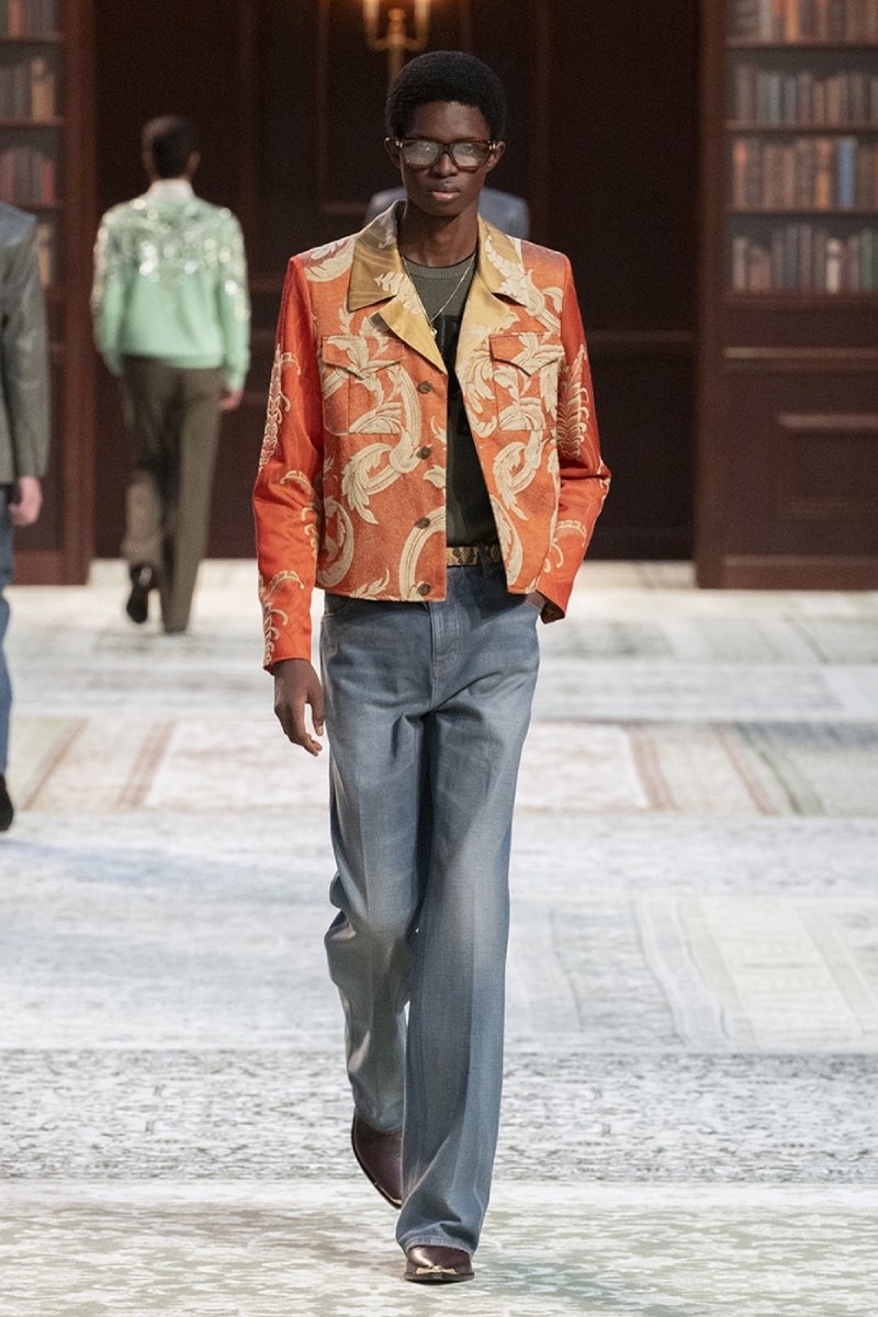 Amiri nos da contracultura setentera, pero lujosa, con fw26