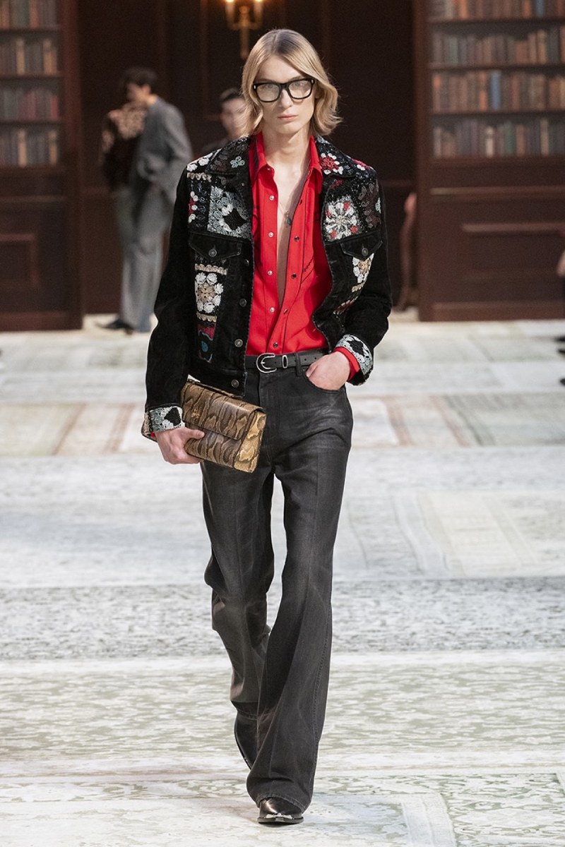 Amiri nos da contracultura setentera, pero lujosa, con fw26