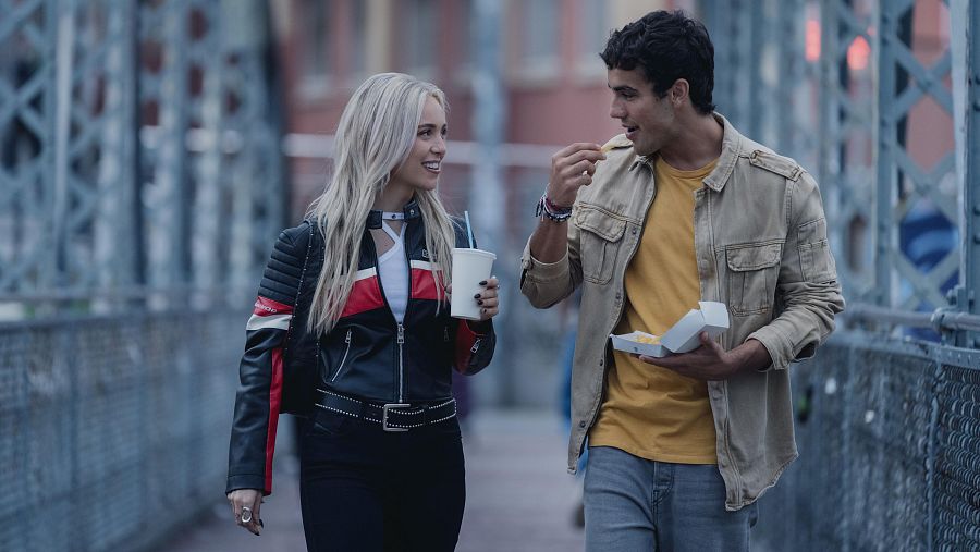 Ana Mena publica dos temas para su nueva peli Ídolos