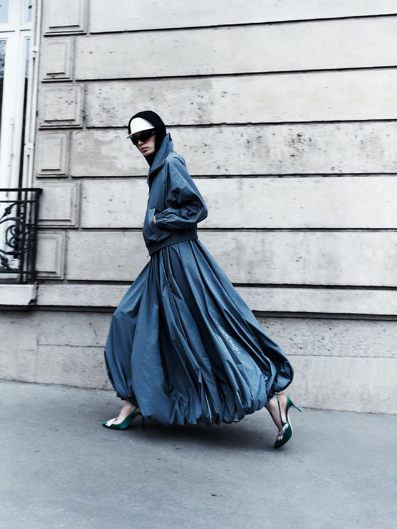 Balenciaga se empeña en traer de vuelta el athleisure