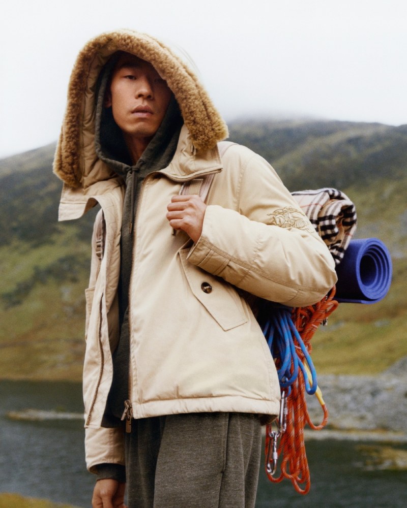 Burberry celebra a la gabardina como pilar de innovación