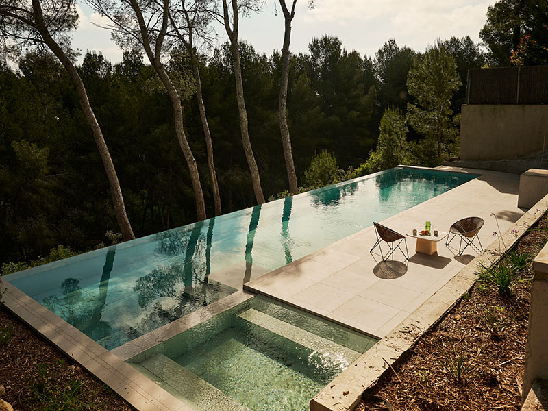 La casa de Raúl Sánchez en Cala Tamarit lejos de lo digital