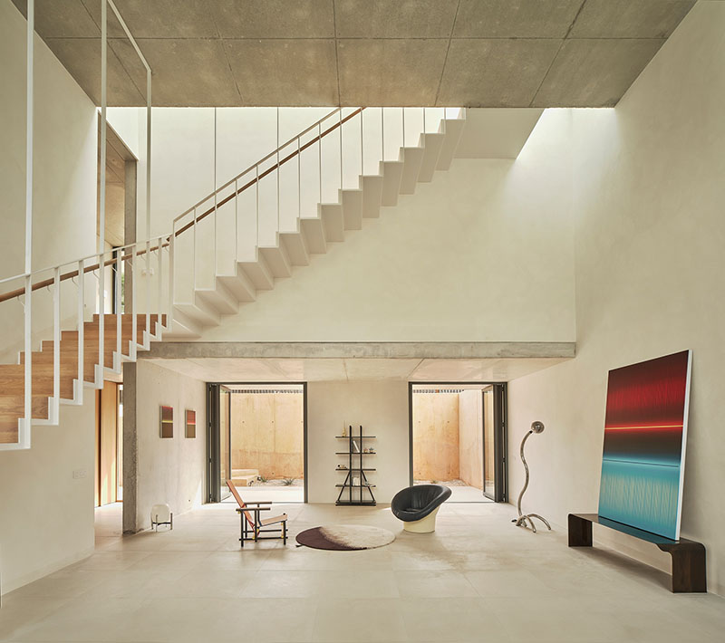 La casa de Raúl Sánchez en Cala Tamarit lejos de lo digital