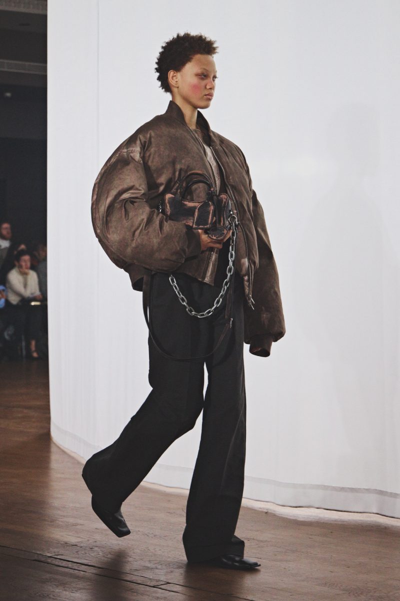 Camperlab nos lleva a un invierno inclemente para fw26