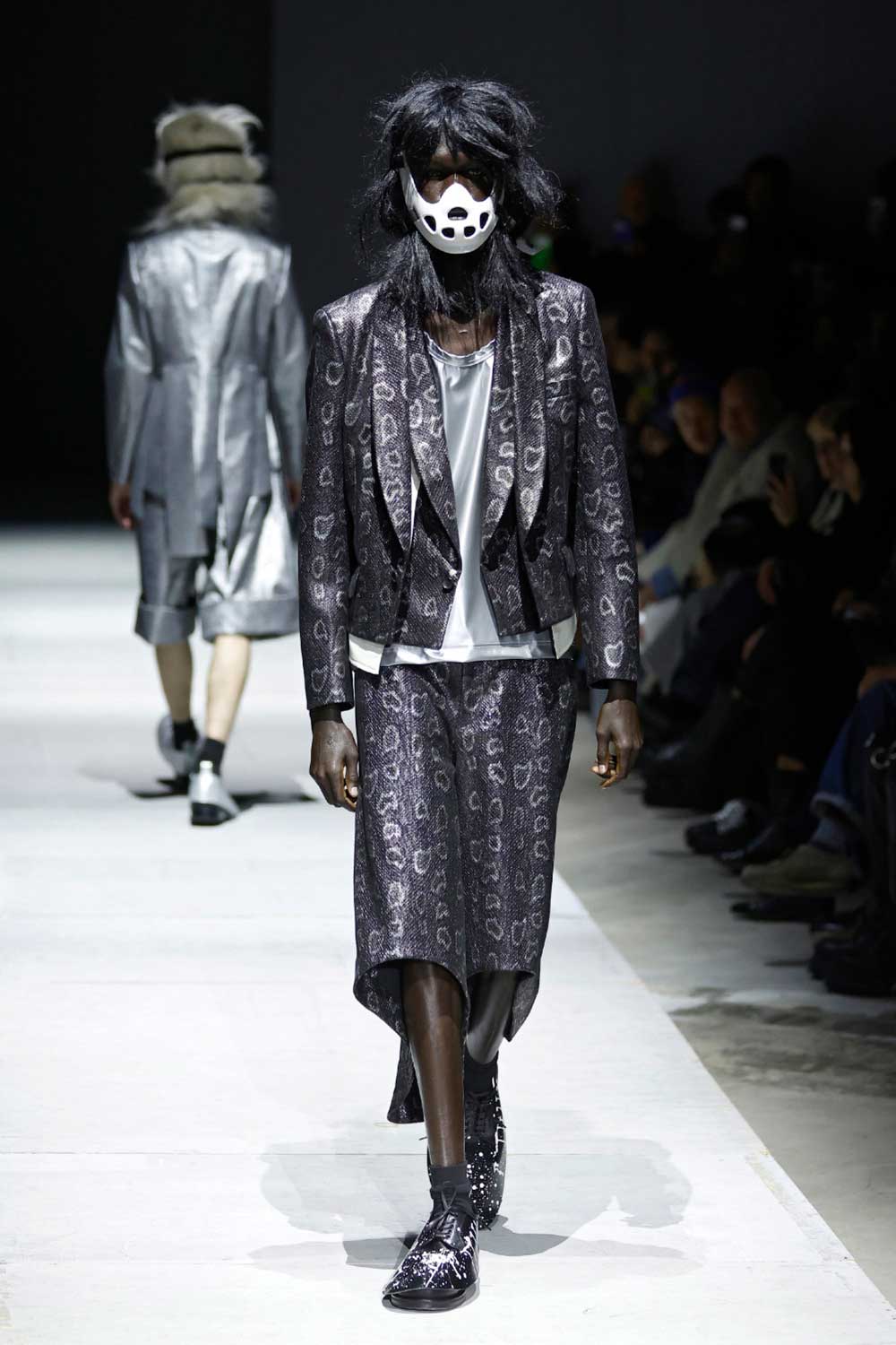 La moda es más que ropa, es pensamiento: Comme des Garçons