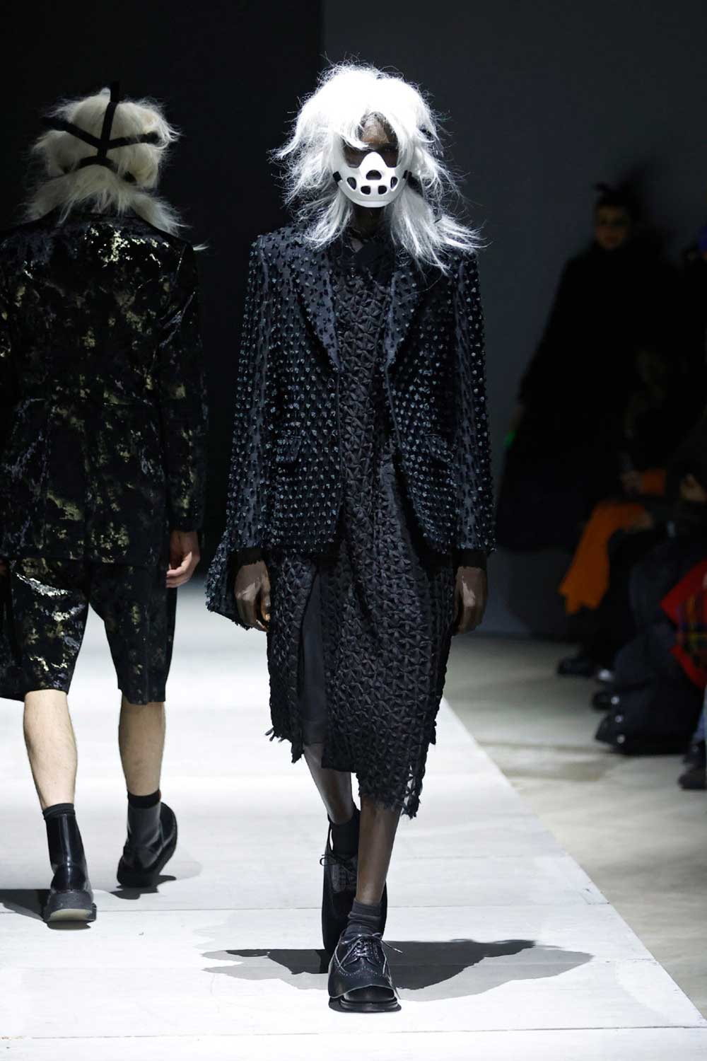 La moda es más que ropa, es pensamiento: Comme des Garçons