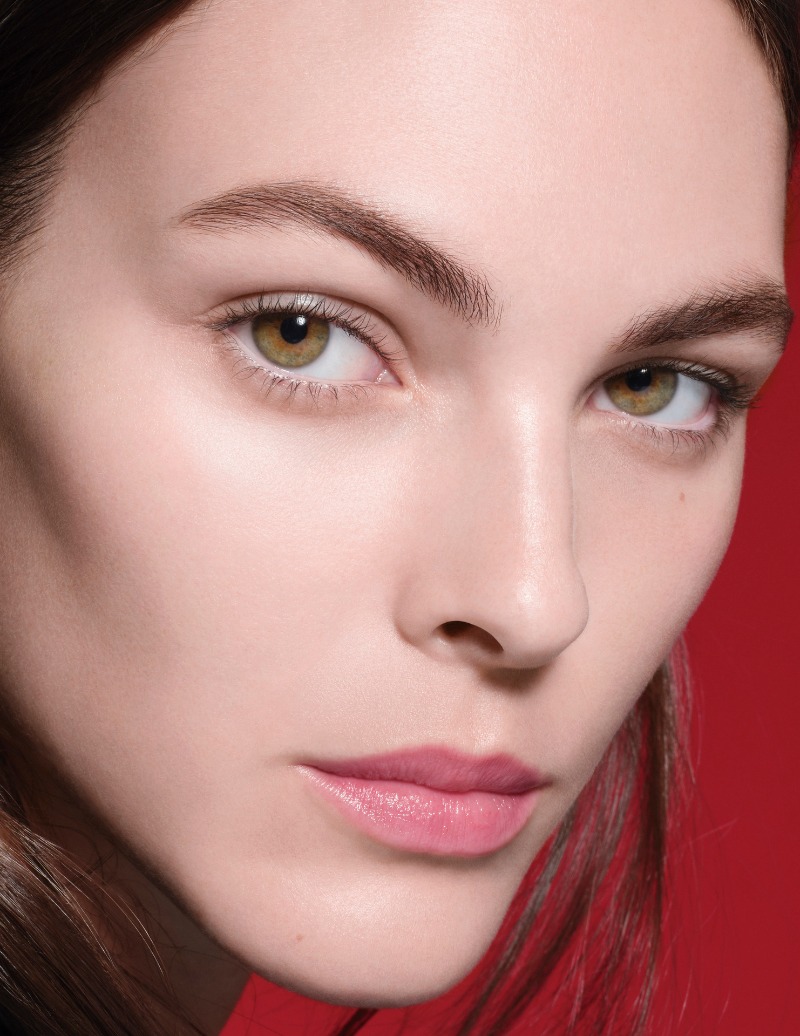 Chanel mejora su crema hidratante sin perder la camelia