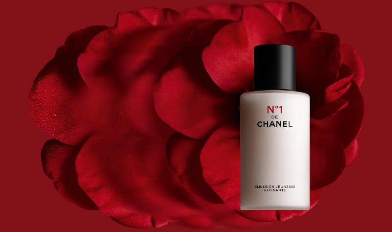 Chanel mejora su crema hidratante sin perder la camelia